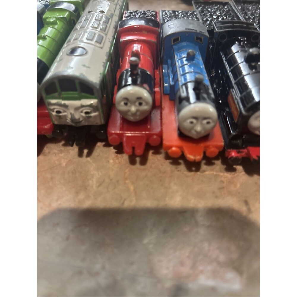 Lot Of Thomas The Train 8 Pack - Picture 11 of 13